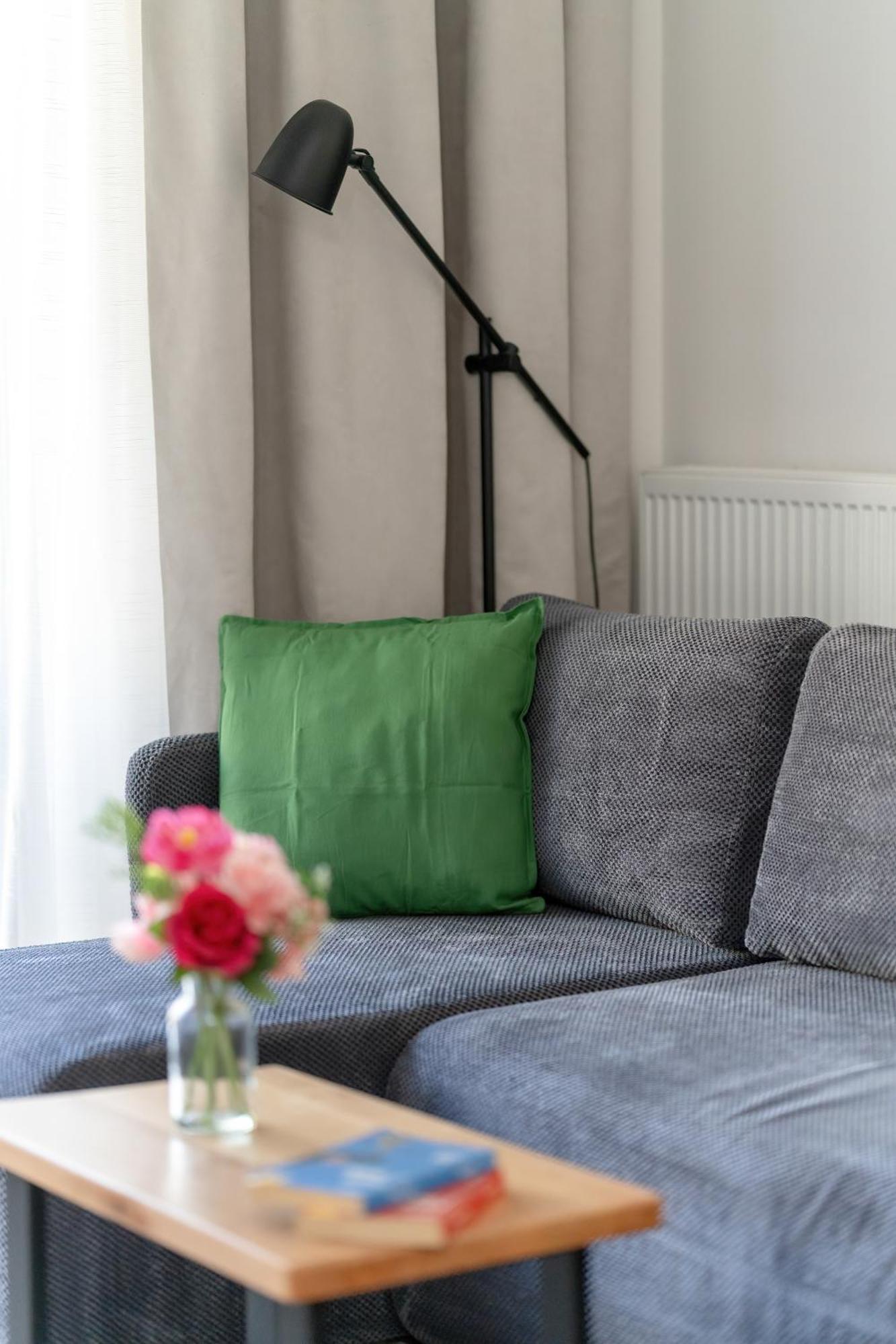 Stylish & Comfy Garbary Apartments With Parking By Noclegi Renters Poznań Exterior foto